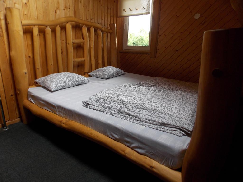 Guest House Kalnini Karli Bilik gambar